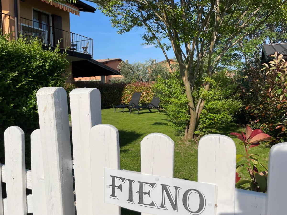 Il Fienile Di Manerba Appartement Manerba del Garda Buitenkant foto